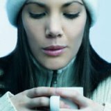 Почему мерзнут руки и ноги у человека